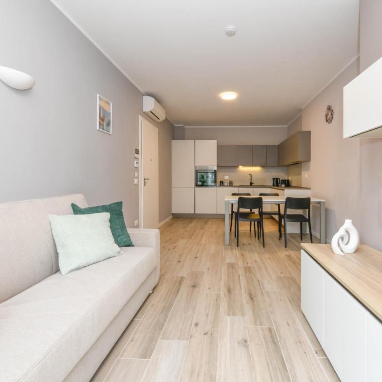 Garda Pearl Apartment - Pool Garage & Central Stay - Appartamento con 2 Camere da Letto - 8