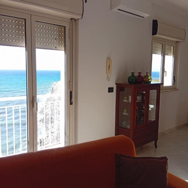 Finestra sul Mare di Alessandro - Appartamento con Vista Mare - 1 - 4