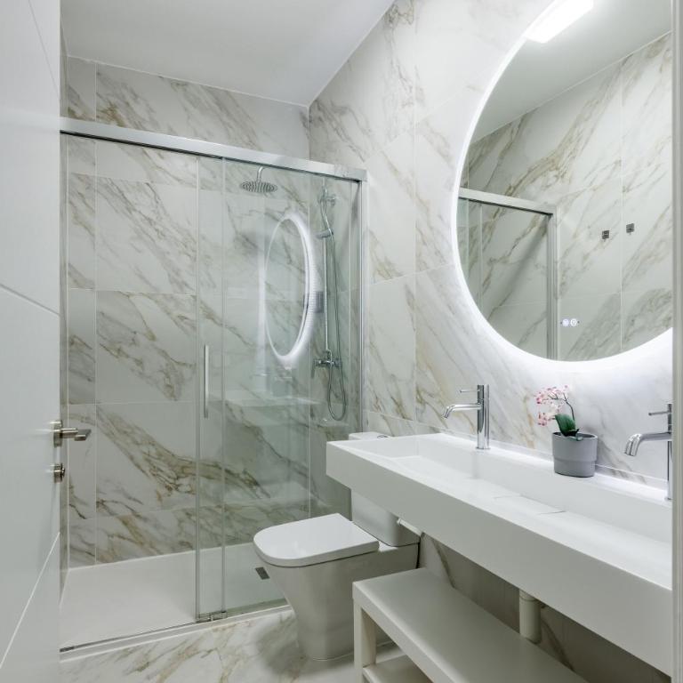 Madrid Ventas II, 6 dormitorios para 12 personas - Apartamento - 2 niveles - 14