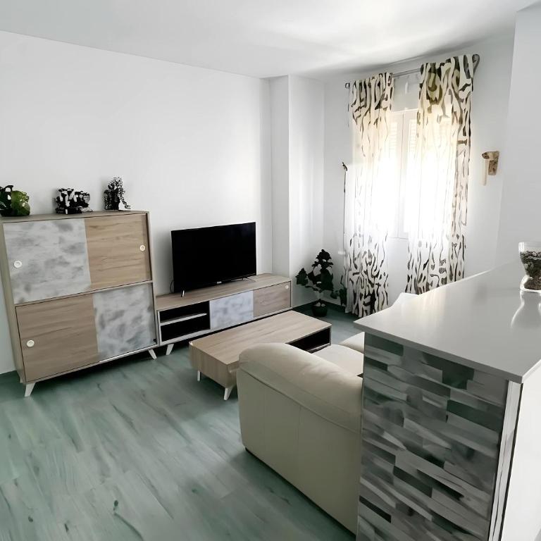 Apartamentos Zona centrica Conil solo alquilamos a parejas y familias - Apartamento - 4
