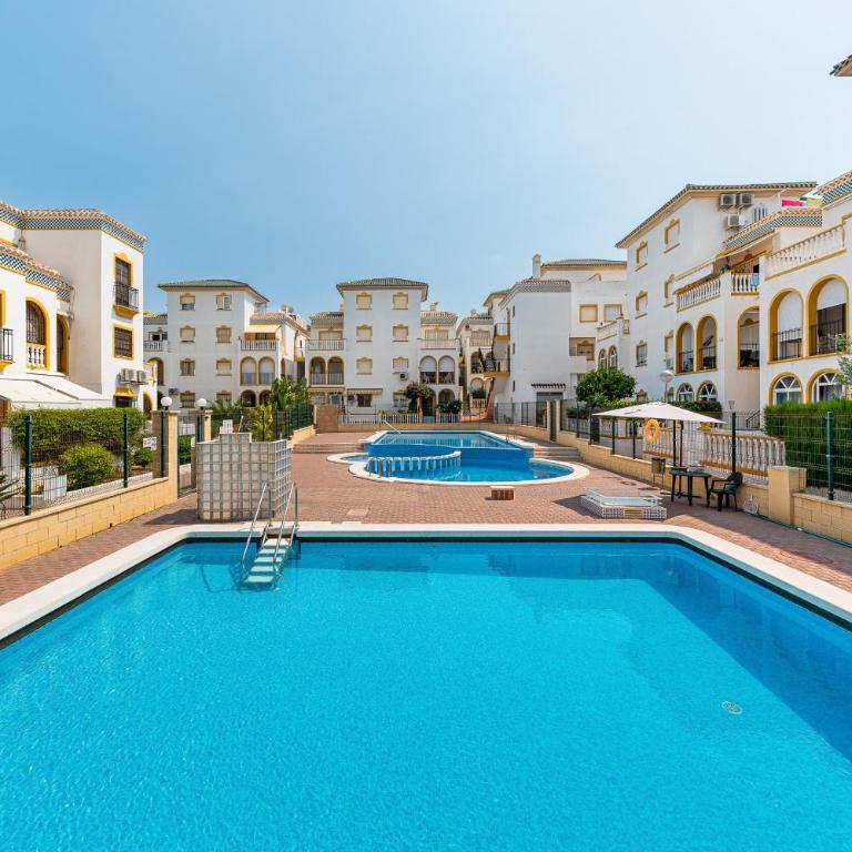 Sunny Molino Retreat with Pool & Terrace - Apartamento con terraza - 14