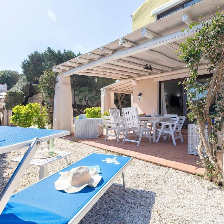 Villa Bianco & Blu - Piscina Privata - Three-Bedroom Villa - 2