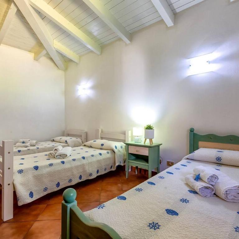 Villa Bianco & Blu - Piscina Privata - Three-Bedroom Villa - 5
