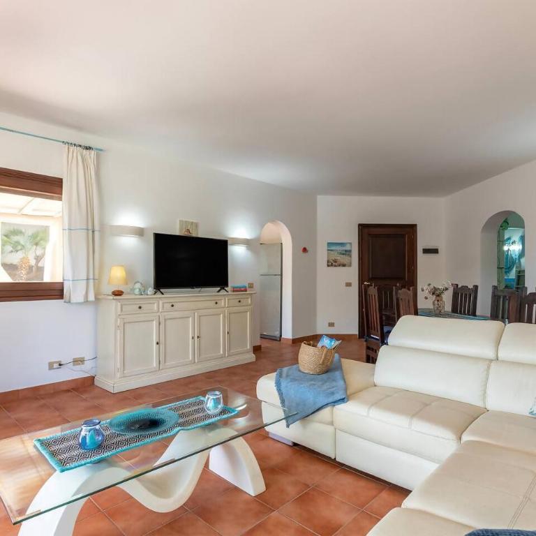 Villa Bianco & Blu - Piscina Privata - Three-Bedroom Villa - 35