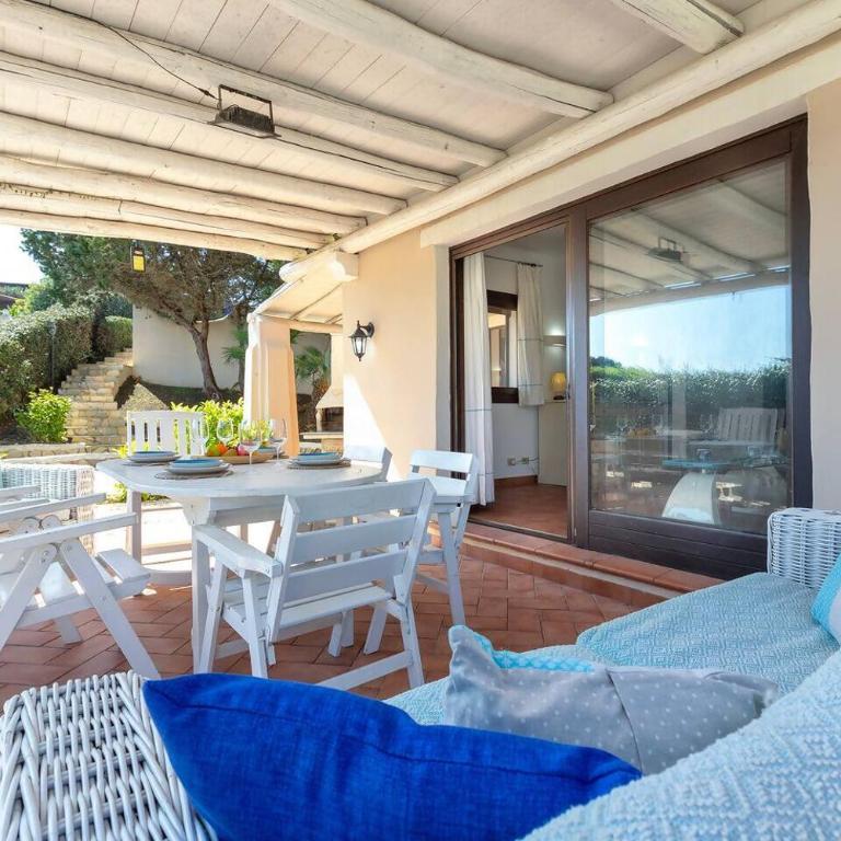 Villa Bianco & Blu - Piscina Privata - Three-Bedroom Villa - 39