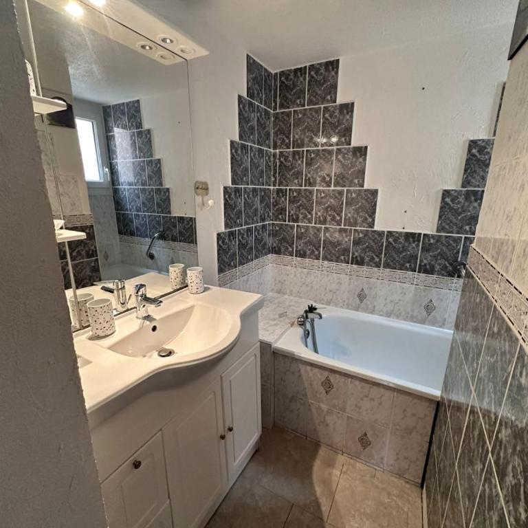 Eureka Zen - Proche du village naturiste - Apartment - 6