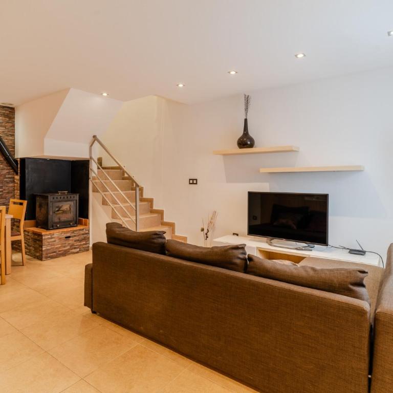 Cozy bungalow in Santa Pola close to the beach - Casa de 3 dormitorios - 1