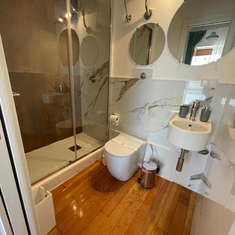 Sesto Quaranta - Camera Matrimoniale con Bagno Privato - 4