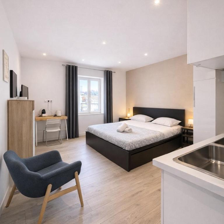 Tour d'Auvergne - Appartements en plein centre ville, proche de la cathédrale et de la place de Jaude - Appartement 1 Chambre - 6