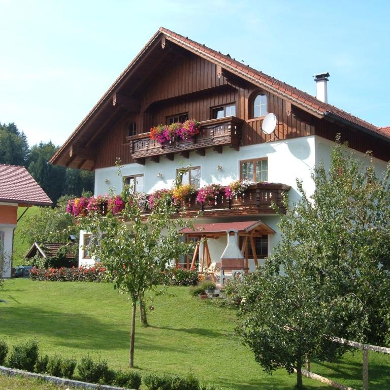 Tremlhof - Apartment mit Terrasse - 1