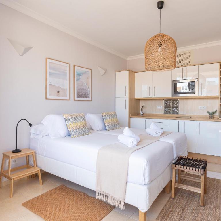 Las Palmeras - Beachfront Studio with Balcony in Central Fuengirola - Apartamento de 1 dormitorio - 11