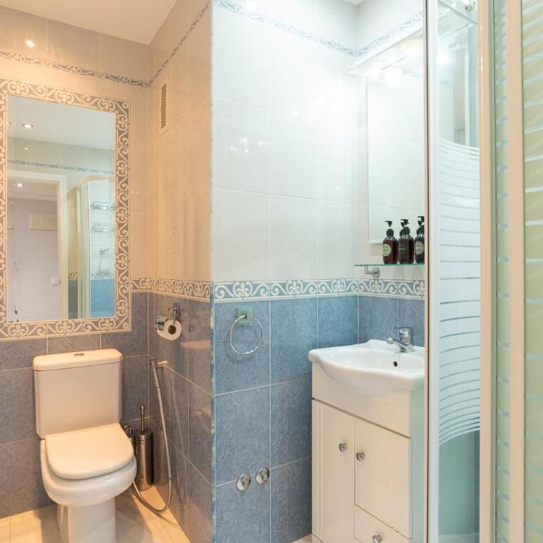 Las Palmeras - Beachfront Studio with Balcony in Central Fuengirola - Apartamento de 1 dormitorio - 9
