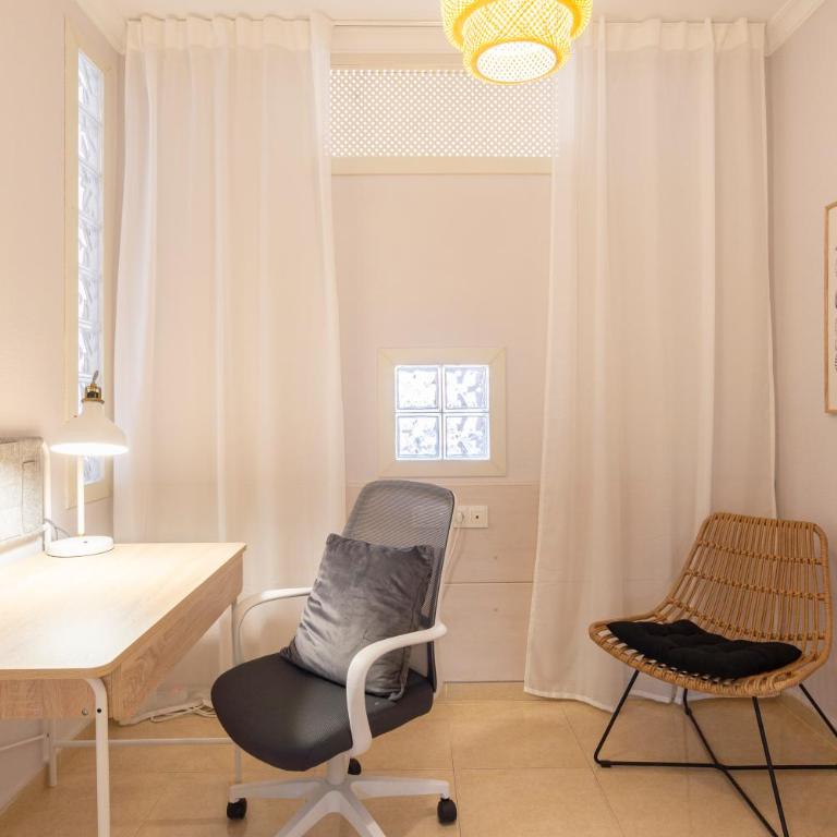 Las Palmeras - Beachfront Studio with Balcony in Central Fuengirola - Apartamento de 1 dormitorio - 5