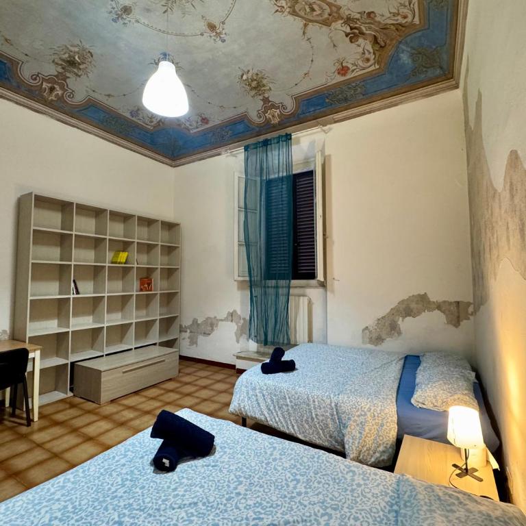 Affittacamere La Stazione - zona ospedale - Bike Welcome - Camera Queen con Bagno in Comune - 4