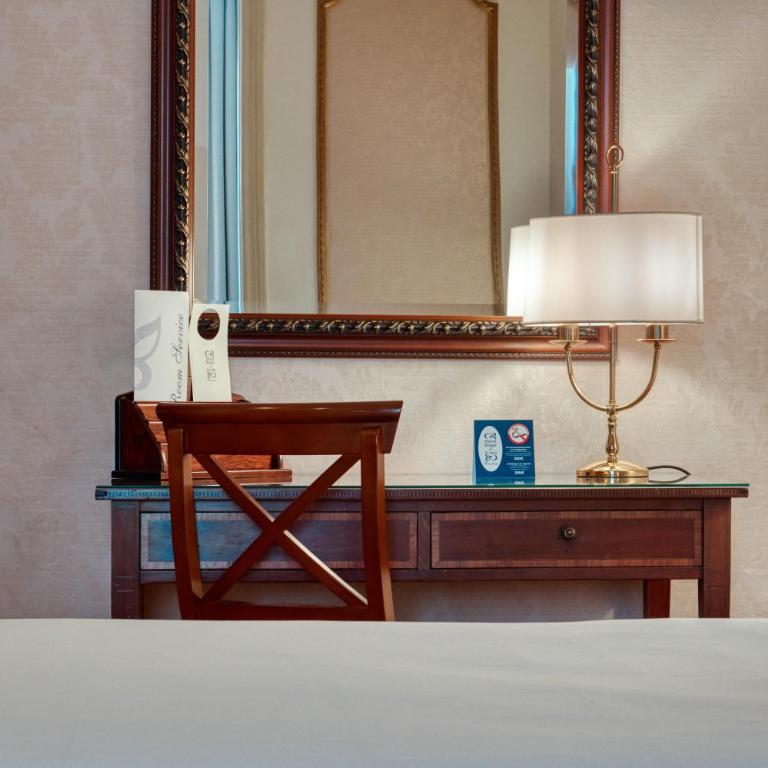 Hotel Roger de Llúria - Classic Double or Twin Room - 7
