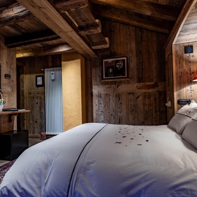 La Luge D'Antan Maison d'Hôtes & SPA - Camera Matrimoniale con Balcone - 4