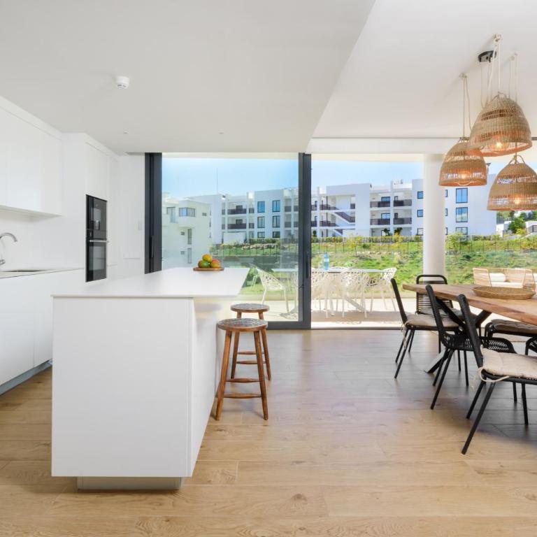 Paula Lemac - Stylish El Higueron Apartment with Sea Views, Spacious Terrace & Comfort - Apartamento con vistas al mar - 10
