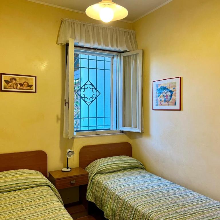 Enjoy your holidays in our bright patio - Appartamento - 9