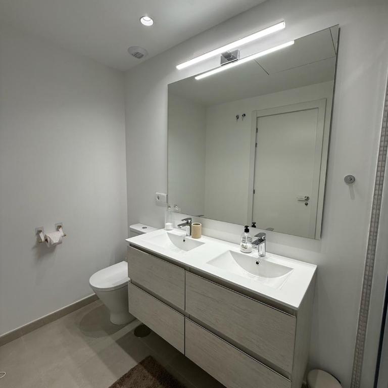 Cancelada - Modern 3-bedroom apartment with great views - Apartamento de 3 dormitorios - 4
