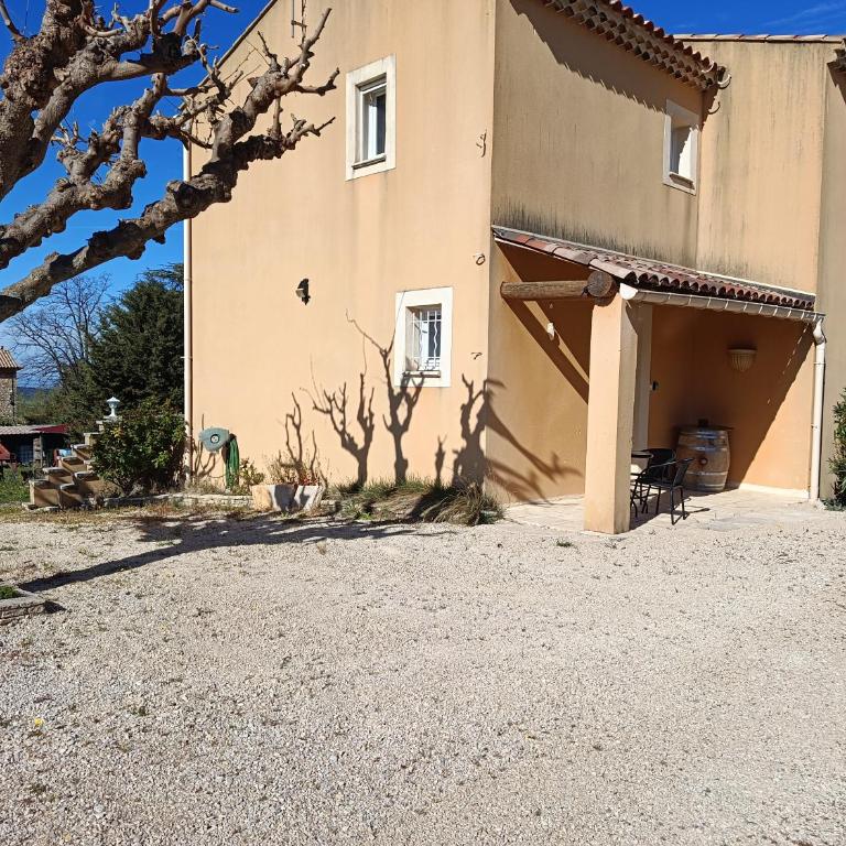 Maison de Vacances Au Pied du Mont Ventoux - Maison 3 Chambres - 3