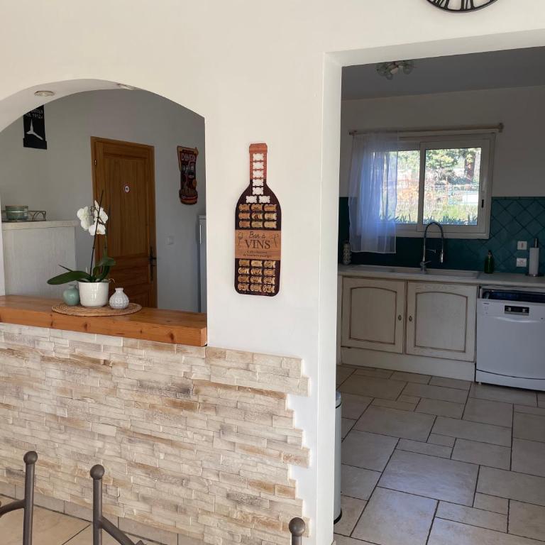 Maison de Vacances Au Pied du Mont Ventoux - Maison 3 Chambres - 12