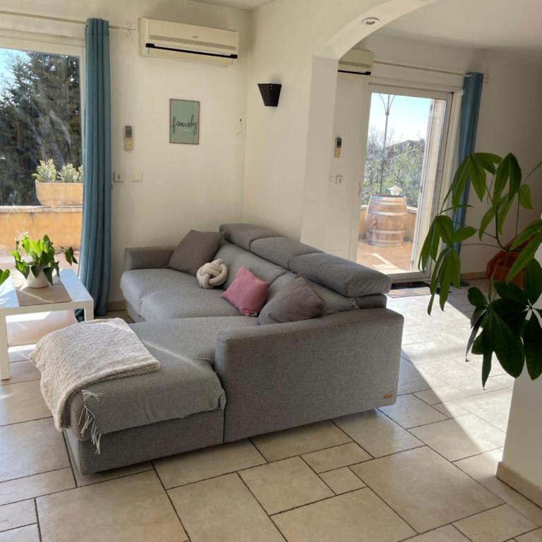 Maison de Vacances Au Pied du Mont Ventoux - Maison 3 Chambres - 32