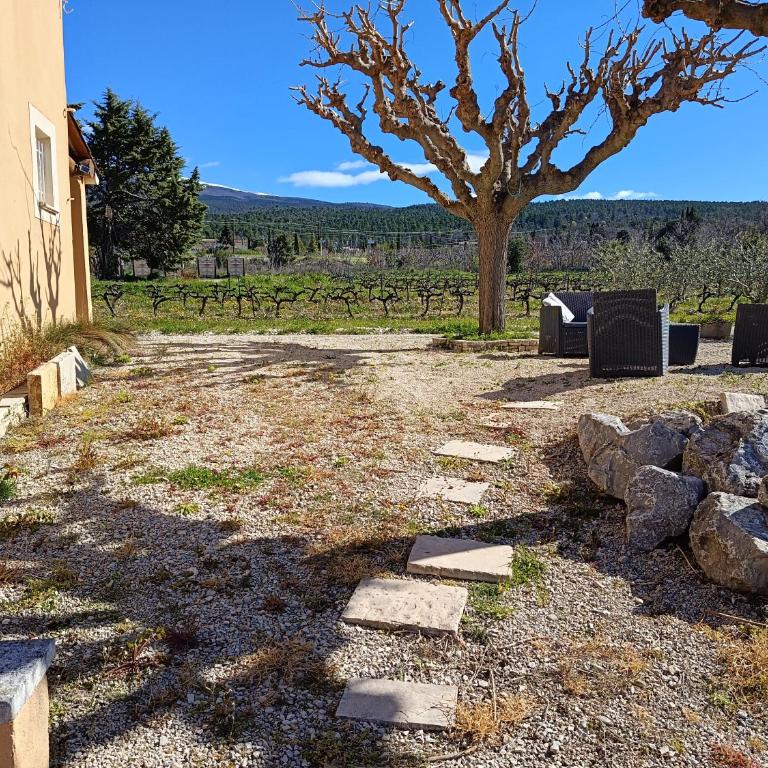 Maison de Vacances Au Pied du Mont Ventoux - Maison 3 Chambres - 42