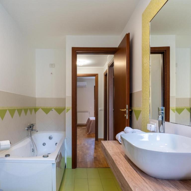 GuestHost - Lapilli e Miracoli Flat with Patio - Appartamento con 2 Camere da Letto - 18