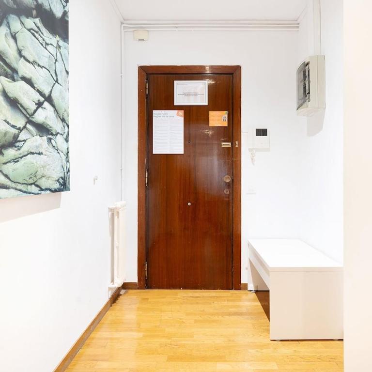 Spacious apartment in Sant Gervasi - Three-Bedroom Apartment - 7