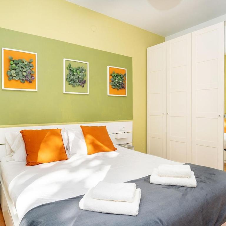 Spacious apartment in Sant Gervasi - Three-Bedroom Apartment - 26