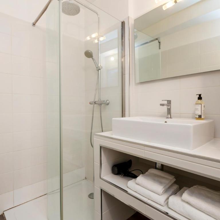 Appartements T1 et T2, quartier Citadelle, plage St François - Appartamento con 1 Camera da Letto - 13