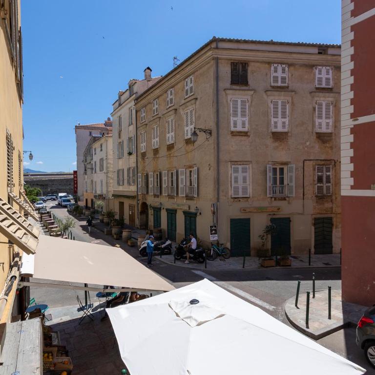 Appartements T1 et T2, quartier Citadelle, plage St François - Appartamento con 1 Camera da Letto - 16