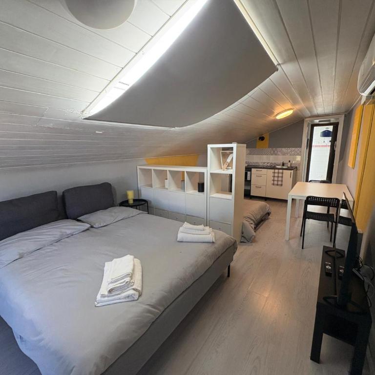 Yellow House - Appartamento con 1 Camera da Letto - 1
