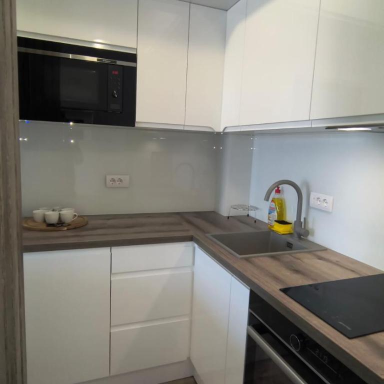 Lux Apartment Rose Avenue - One-Bedroom Apartment - 4