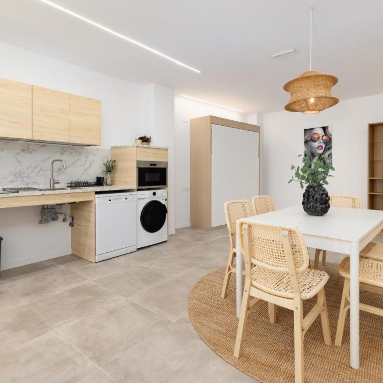 ApartUP Cabanyal Station B - One-Bedroom Apartment - 10