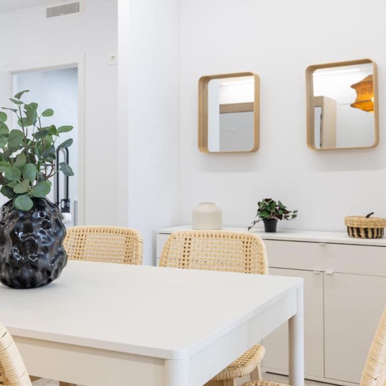 ApartUP Cabanyal Station B - One-Bedroom Apartment - 14