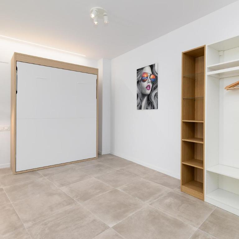 ApartUP Cabanyal Station B - One-Bedroom Apartment - 21
