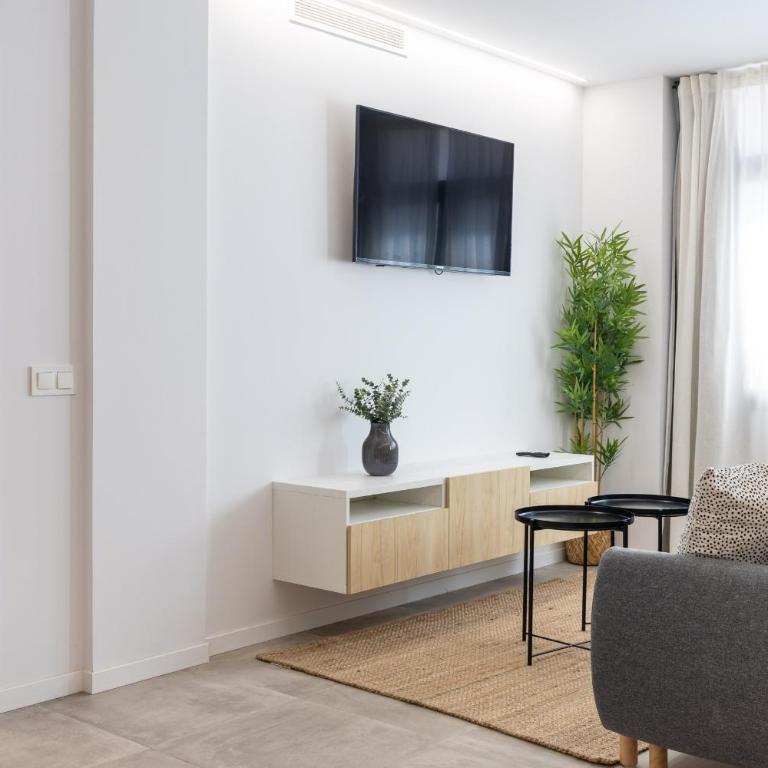 ApartUP Cabanyal Station B - One-Bedroom Apartment - 29