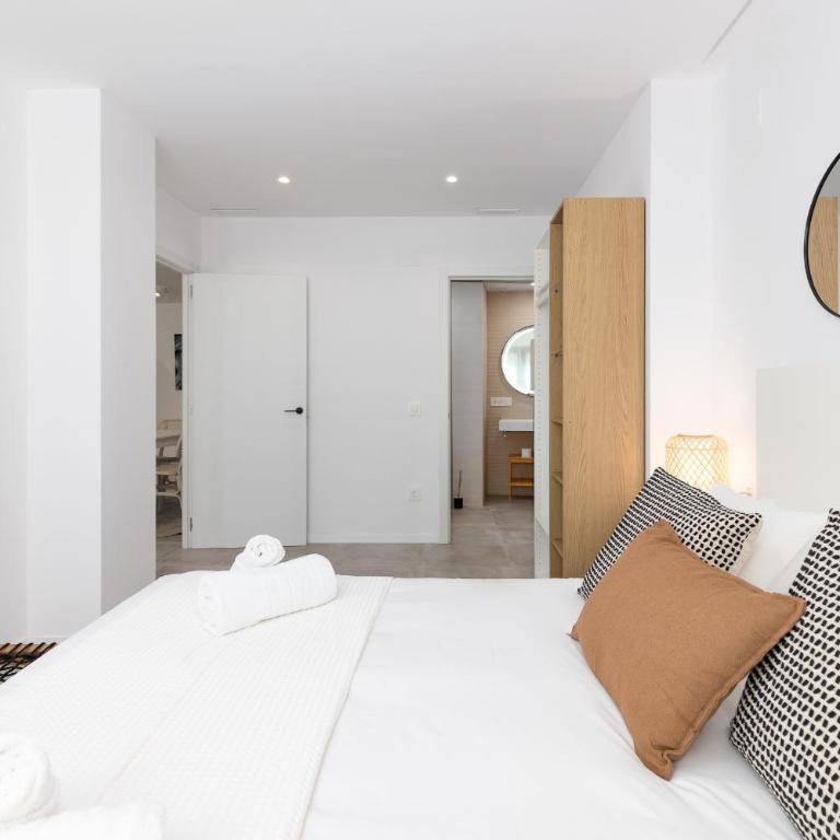 ApartUP Cabanyal Station B - One-Bedroom Apartment - 34