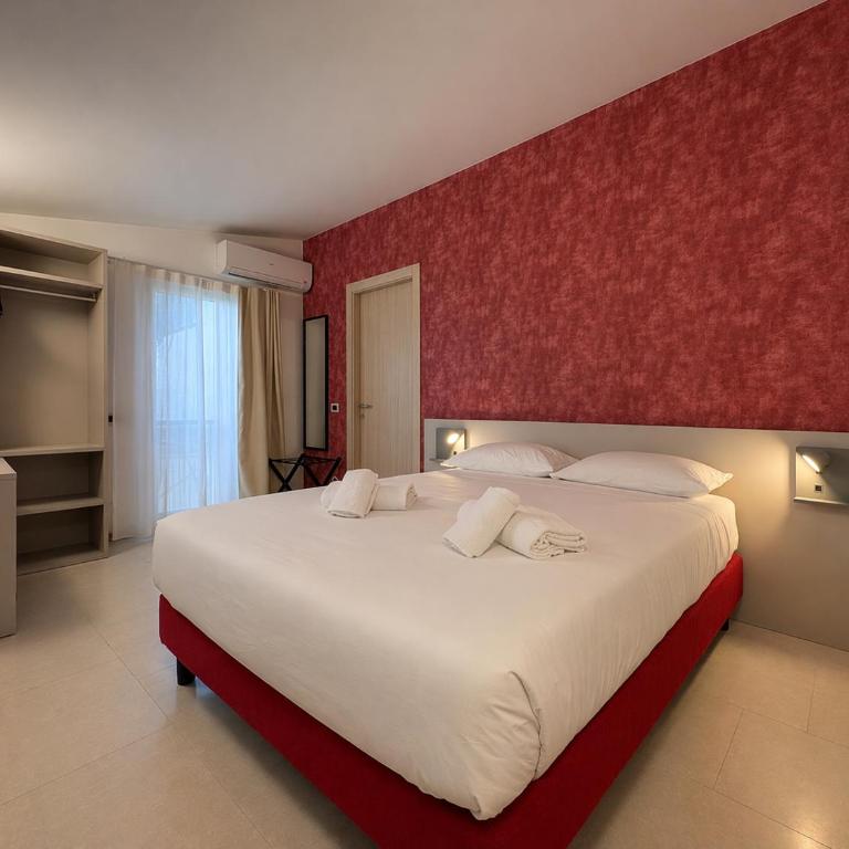 ZEST Rooms VERONA - Deluxe Room - 2