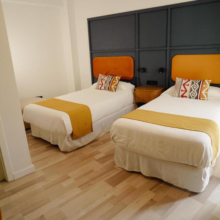 Hotel La Chiquita - Habitación Doble - 2 camas - 8