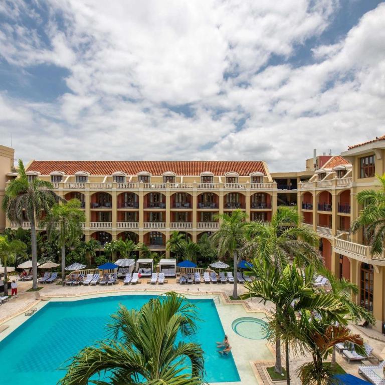 Sofitel Legend Santa Clara Cartagena - Habitación Superior con balcón y vistas a la piscina - 1 cama extragrande - 8