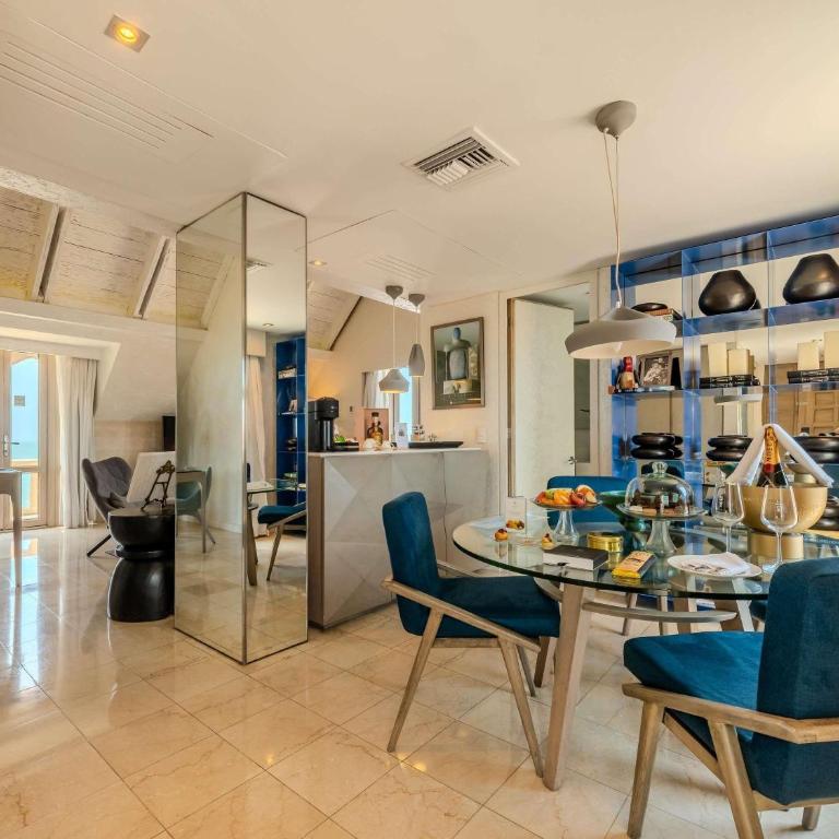 Sofitel Legend Santa Clara Cartagena - Imperial Amaral King Suite with Terrace and Spa Bath - Ocean View - 3