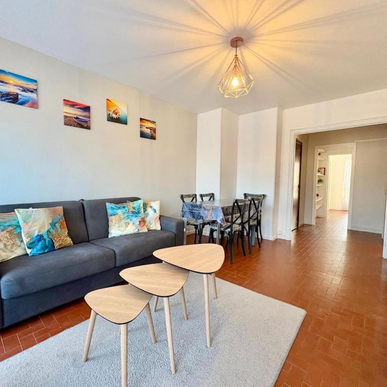 Appartement T2 avec balcon, résidence arborée, parking - Apartamento de 1 dormitorio - 1