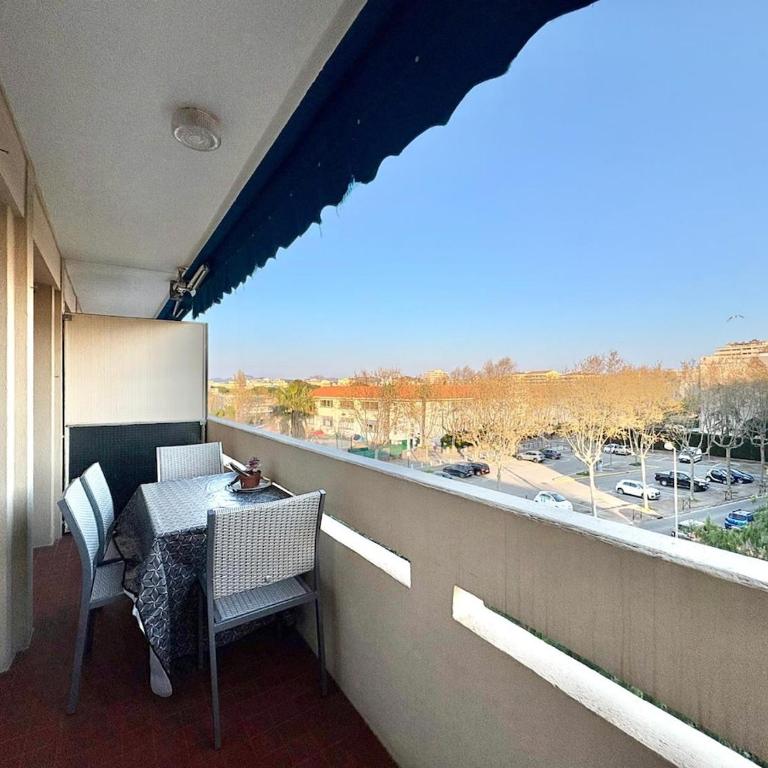Appartement T2 avec balcon, résidence arborée, parking - Apartamento de 1 dormitorio - 7