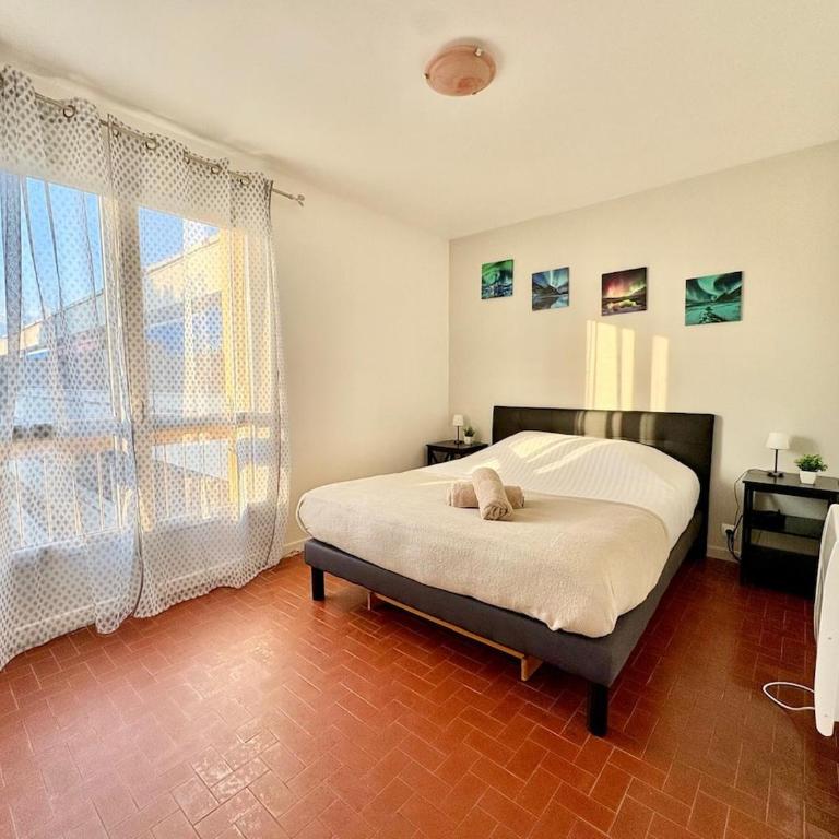 Appartement T2 avec balcon, résidence arborée, parking - Apartamento de 1 dormitorio - 15