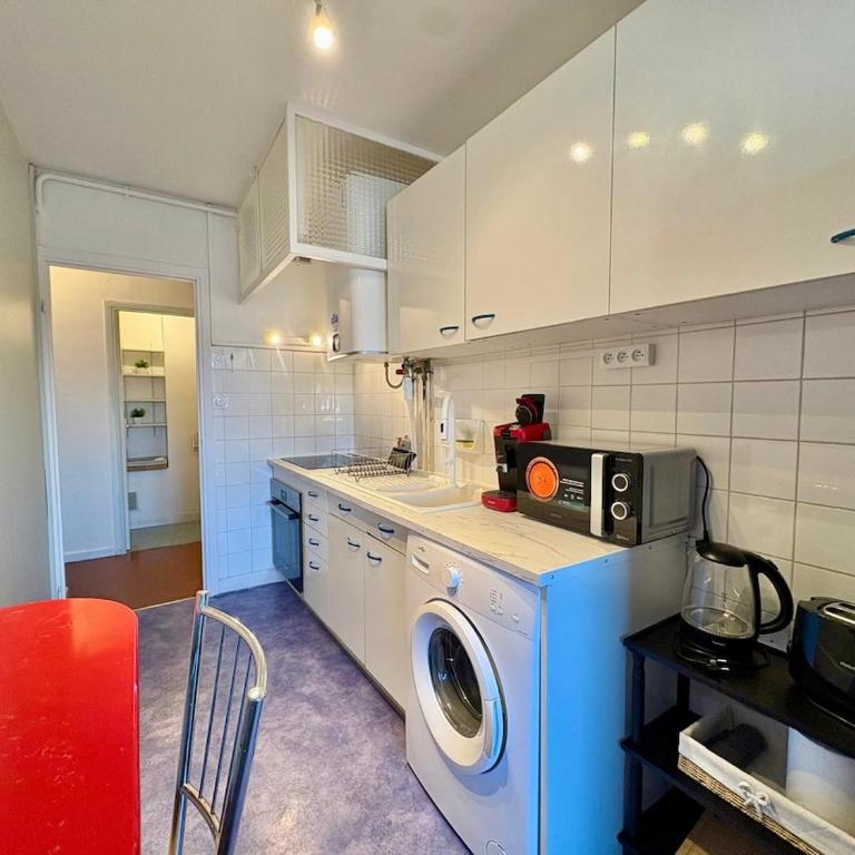 Appartement T2 avec balcon, résidence arborée, parking - Apartamento de 1 dormitorio - 10
