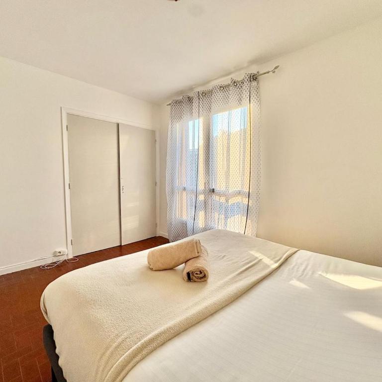 Appartement T2 avec balcon, résidence arborée, parking - Apartamento de 1 dormitorio - 16