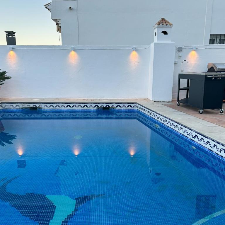 Luxury Villa with Private Pool & Sea Views, Nerja - Casa de 4 dormitorios - 43