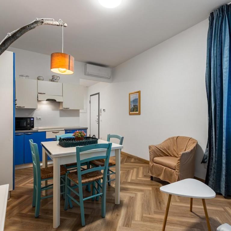 Casa Piera, 5 min drive from Lake Como, Modern apartment - Appartamento con 2 Camere da Letto - 17